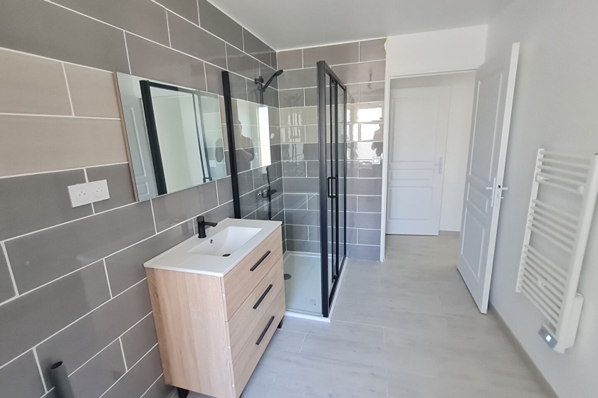 Appartement de plein pied à louer, centre ville de MOHON - Photo 5
