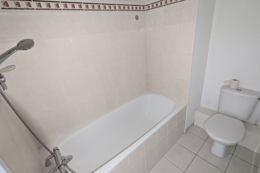A LOUER PLOERMEL, Appartement de 34m²  avec Balcon - Photo 5