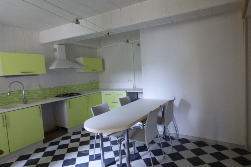 Centre ville de Josselin, maison en pierres au bord du canal - Photo 8