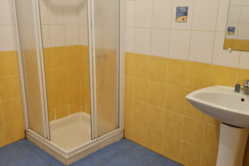  - Photo 12