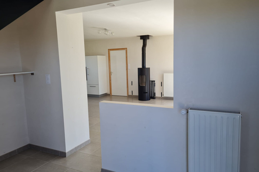 A louer, dans le bourg de MOHON, maison 4 chambres - Photo 2
