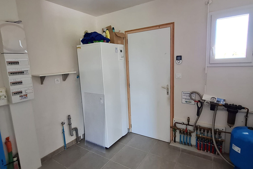 A louer, dans le bourg de MOHON, maison 4 chambres - Photo 8
