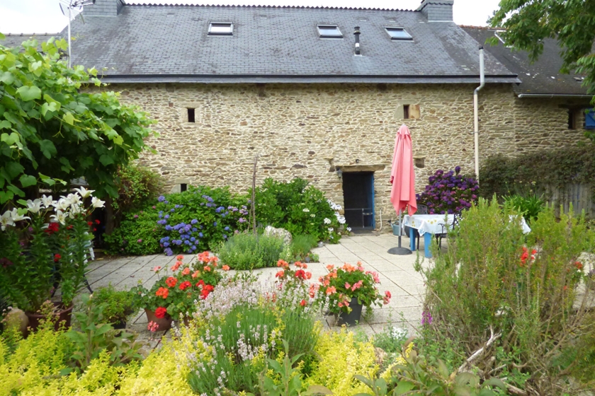 Lovely character property with a gite for sale Nr PLOERMEL and JOSSELIN - Photo 16