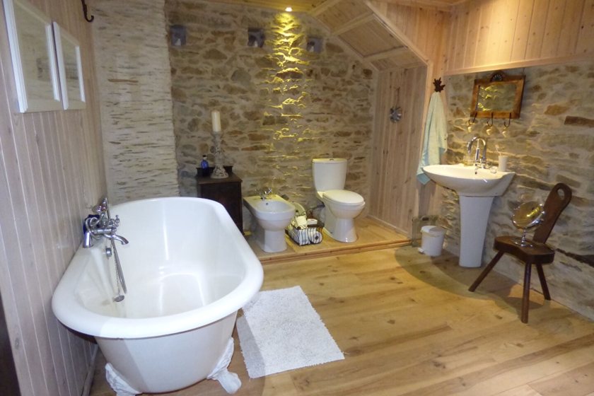 Lovely character property with a gite for sale Nr PLOERMEL and JOSSELIN - Photo 9