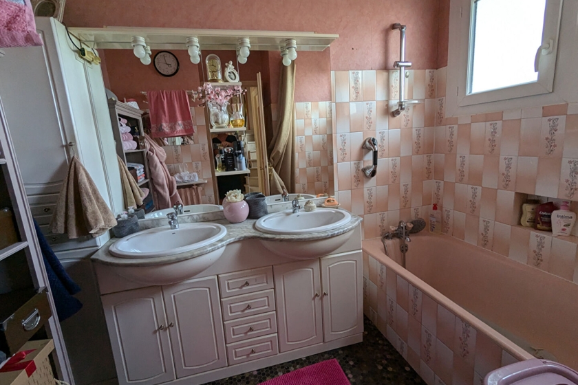  - Photo 11