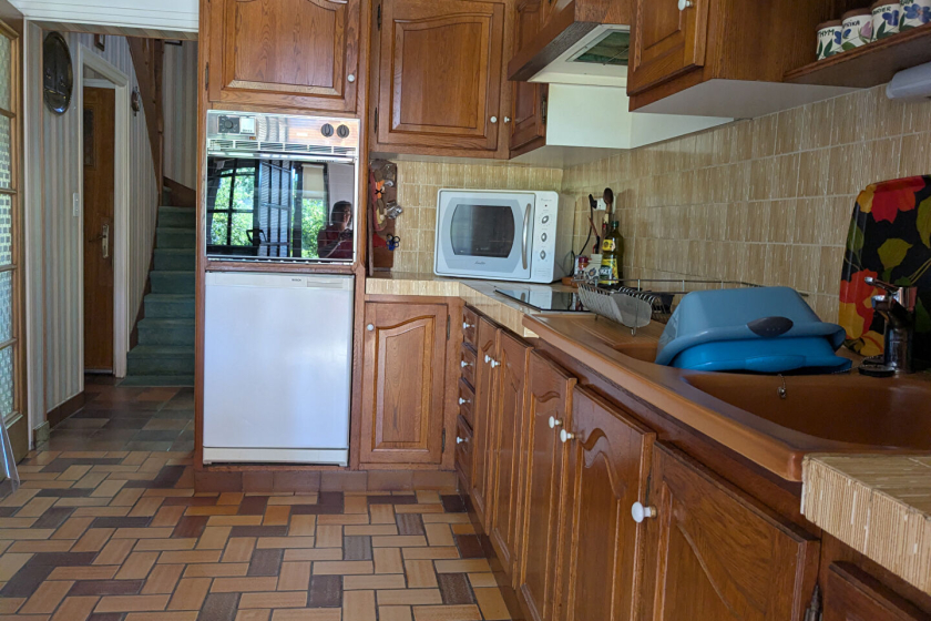  - Photo 3