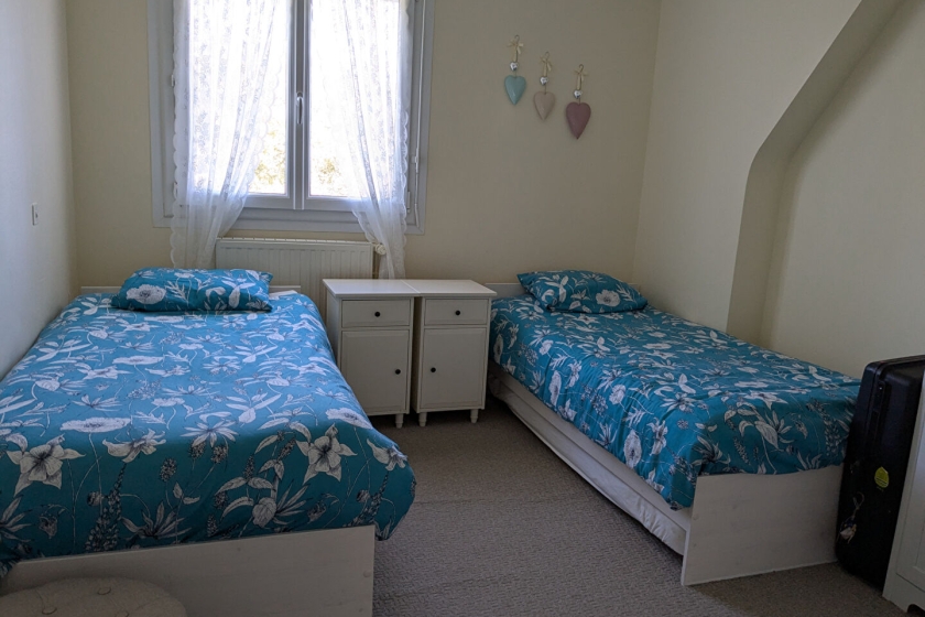  - Photo 3