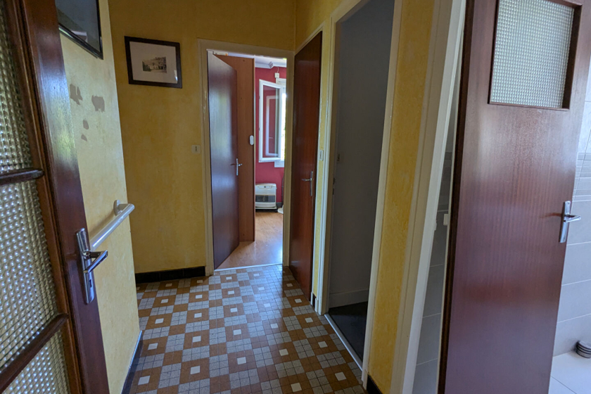  - Photo 11